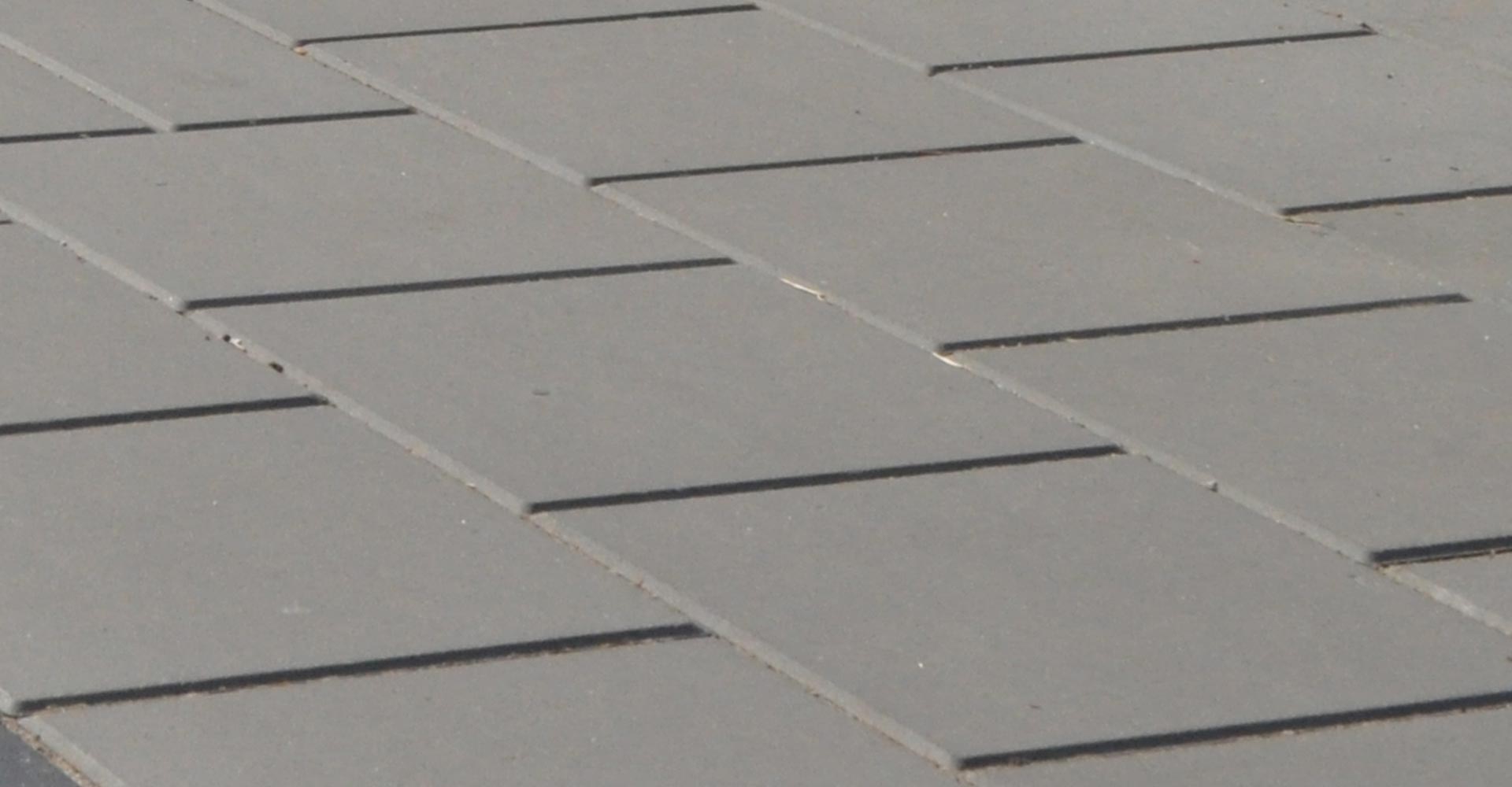 plyty-chodnikowe-50-zastosowane-z-korytem-betonowym